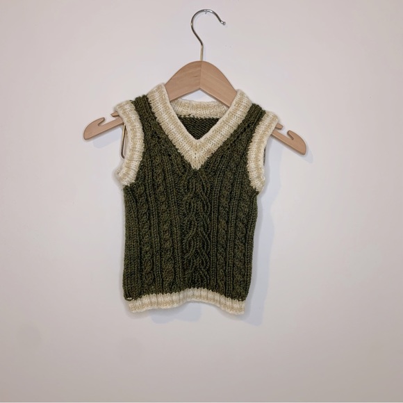 Cable knit vest - Picture 1 of 4